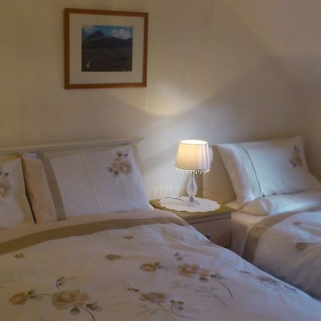 Christines Guest House อินเวอร์เนส ภายนอก รูปภาพ