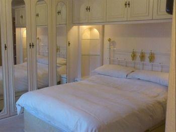 Christines Guest House อินเวอร์เนส ภายนอก รูปภาพ