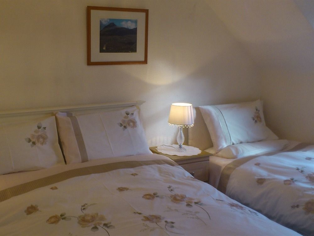 Christines Guest House อินเวอร์เนส ภายนอก รูปภาพ