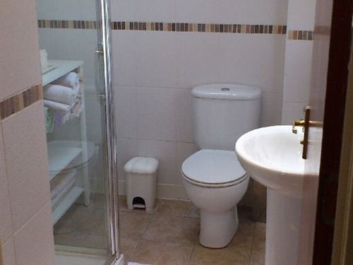 Christines Guest House อินเวอร์เนส ภายนอก รูปภาพ