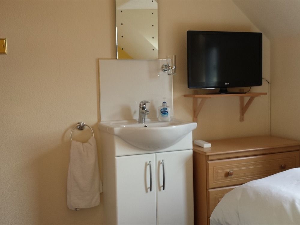 Christines Guest House อินเวอร์เนส ภายนอก รูปภาพ
