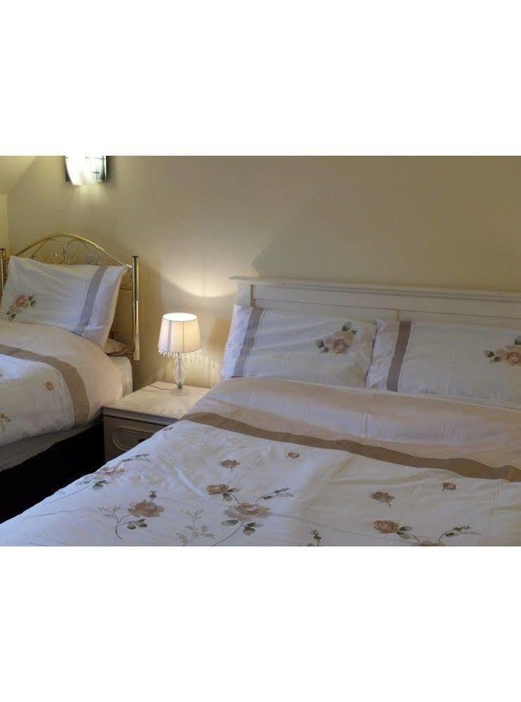 Christines Guest House อินเวอร์เนส ภายนอก รูปภาพ